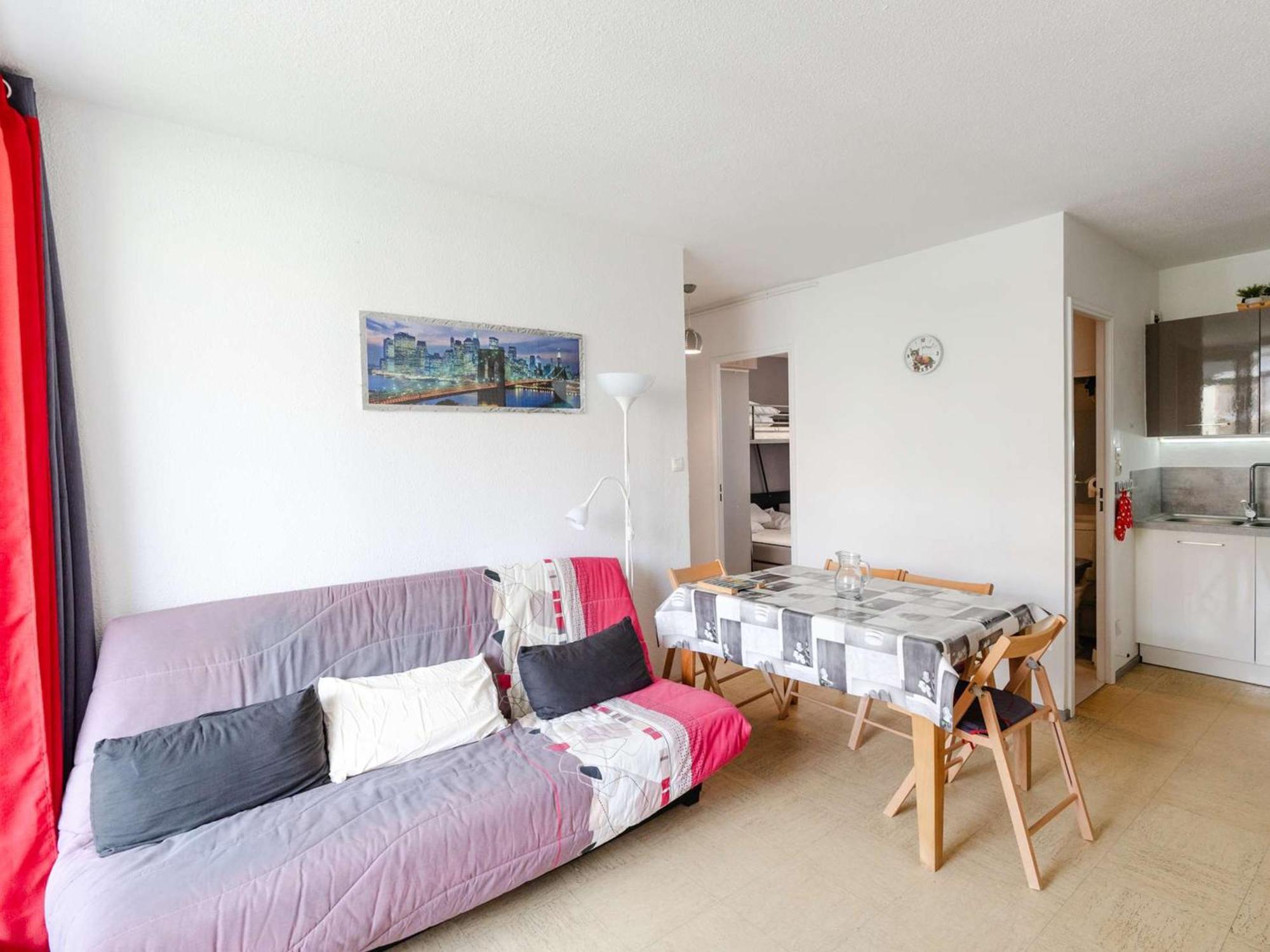 Apartment Appartement T2 Avec Loggia, 4 Couchages, Proche Plage Et Commerces, Narbonne-Plage - Fr-1-409-128 Narbonne